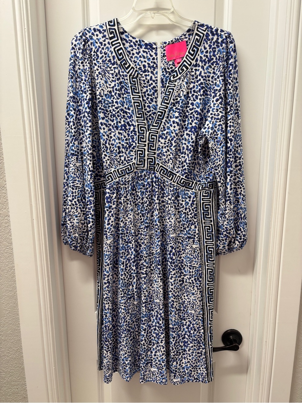 Lilly Pulitzer Blue and White 3/4 Sleeve V-Neck Dress- Size 14
